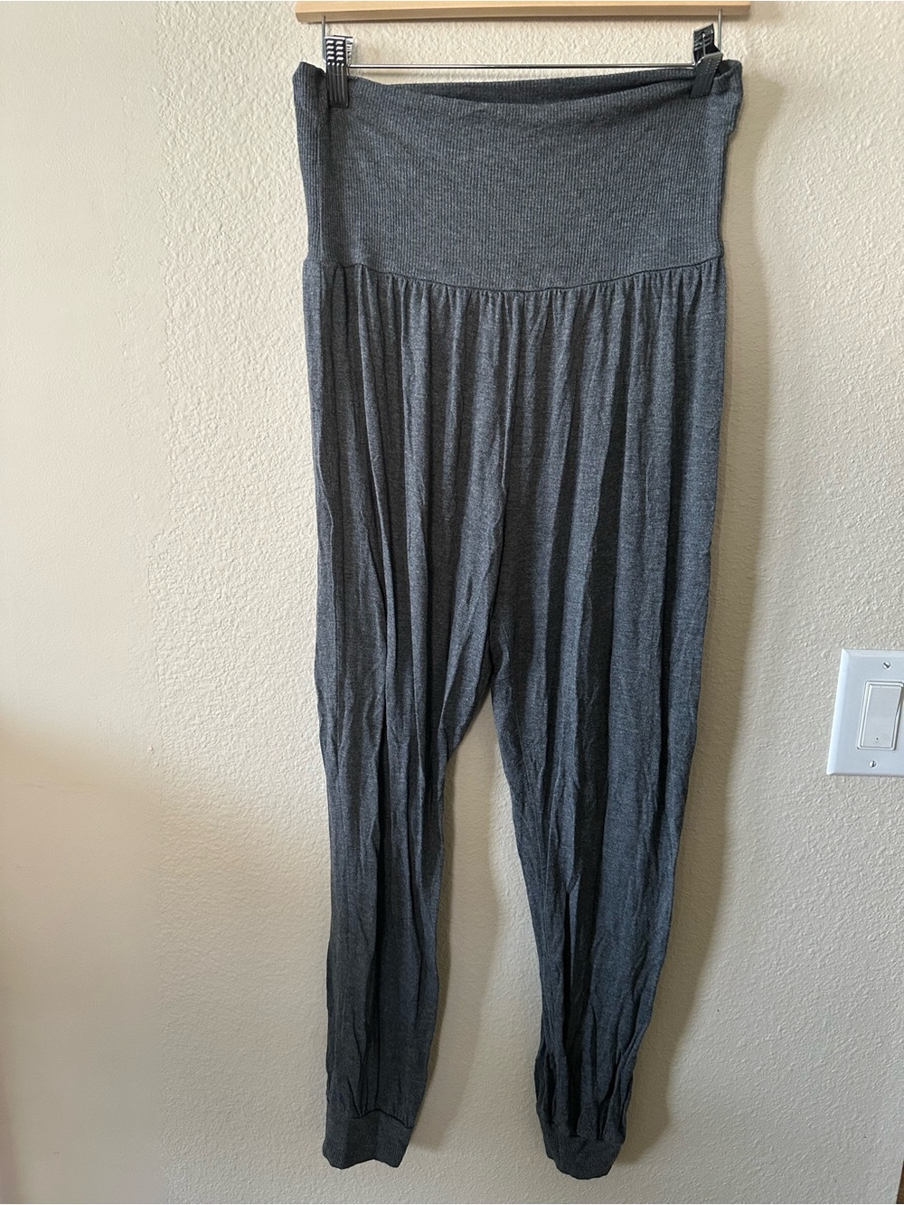 Aerie Women's Gray High-Waist Harem jogger size S/ pre-owned 1483